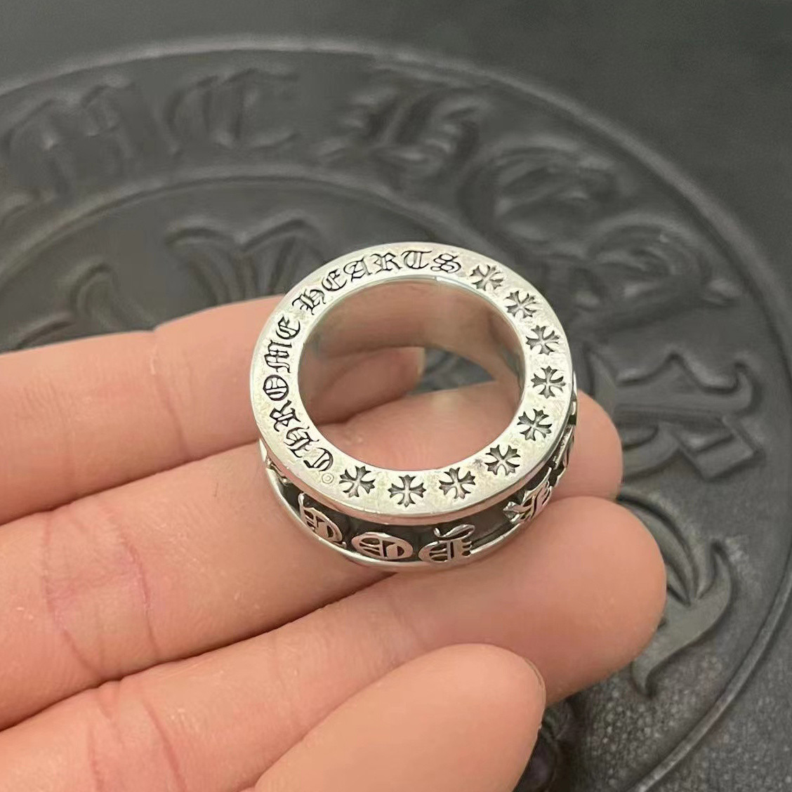 Ch*0me He**ts Ring