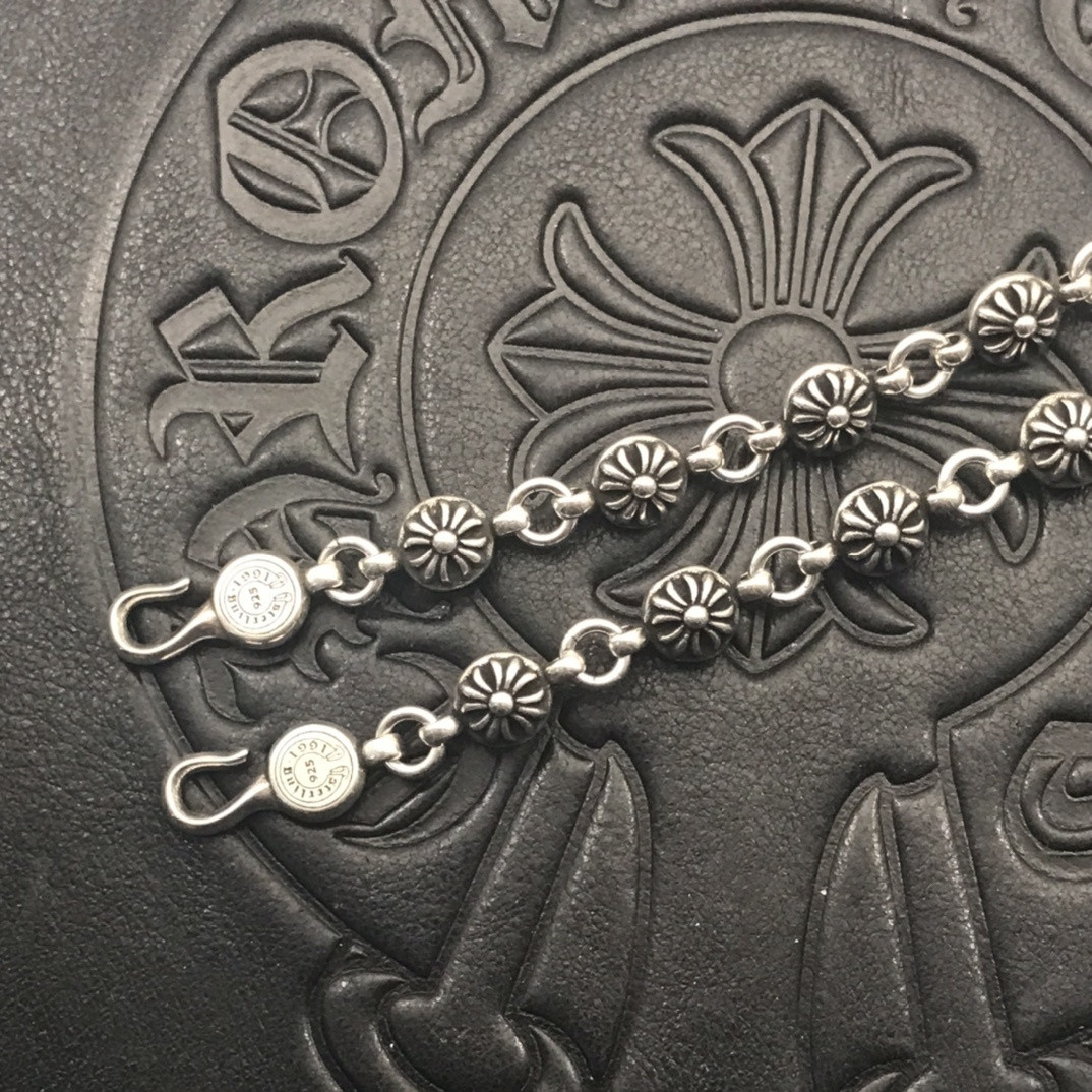 Ch*0me He**ts Cross Bracelet