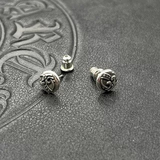 Ch*0me He**ts Earrings