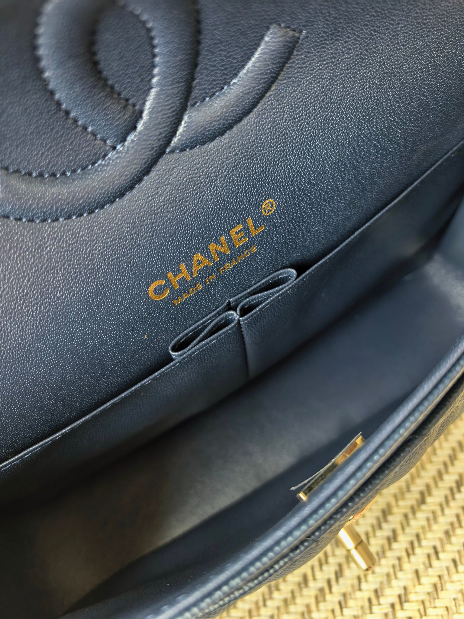 Chanel Classic Flap Bag 15x25.5x6cm