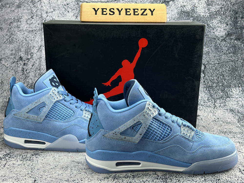 UA AIR JORDAN 4 RETRO 