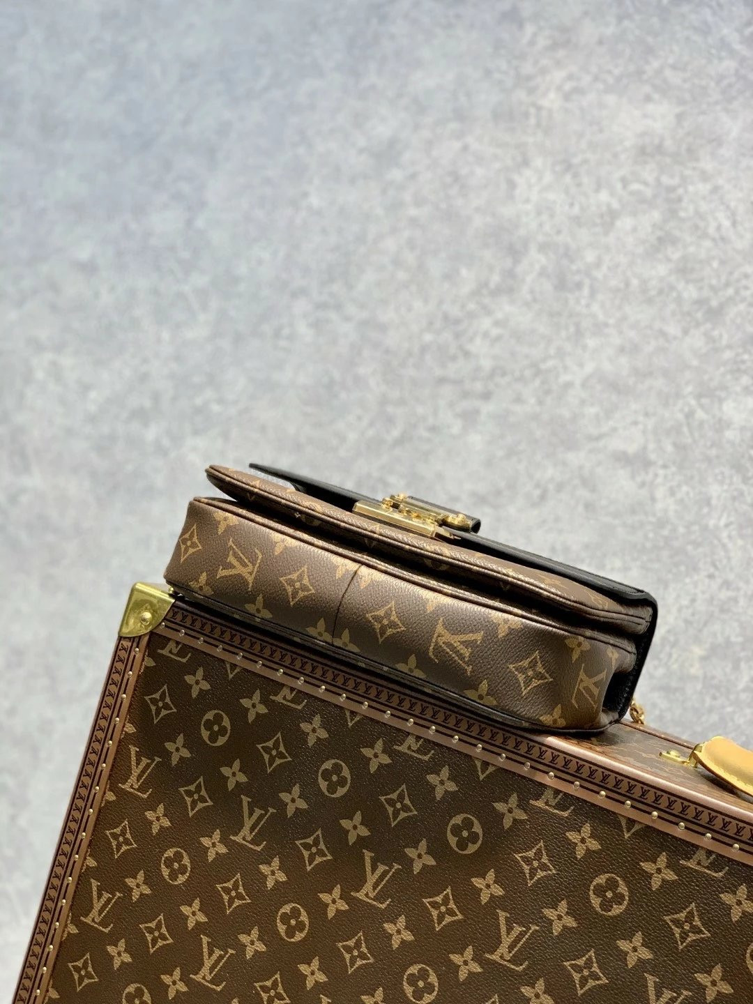 LV MARCEAU M46126