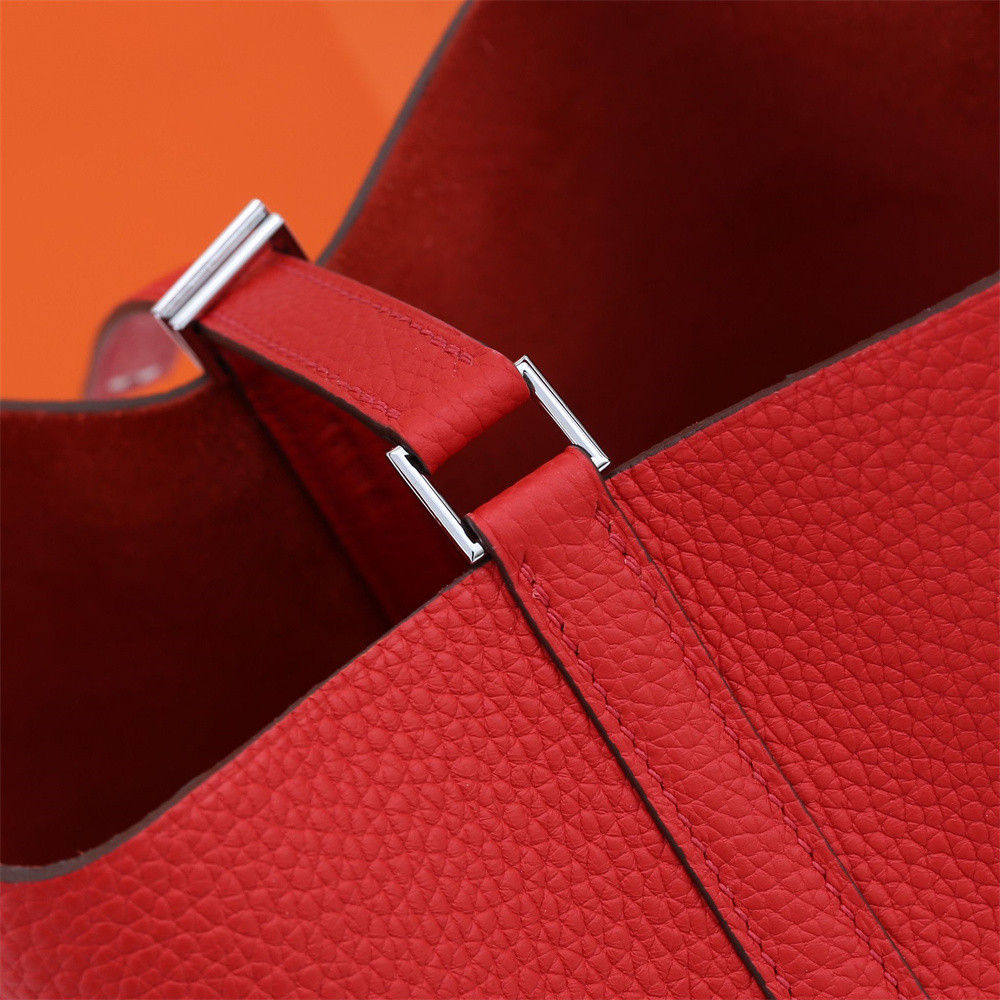 H**me5 Picotin 18cm bright red without original box
