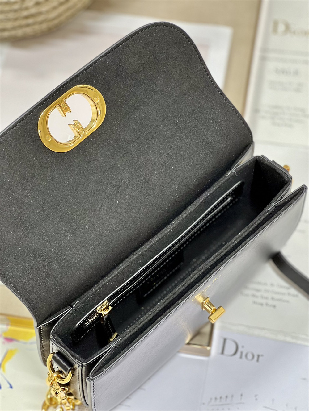 D10r 30 Montaigne Avenue Black 22.5 x 12.5 x 6.5 cm