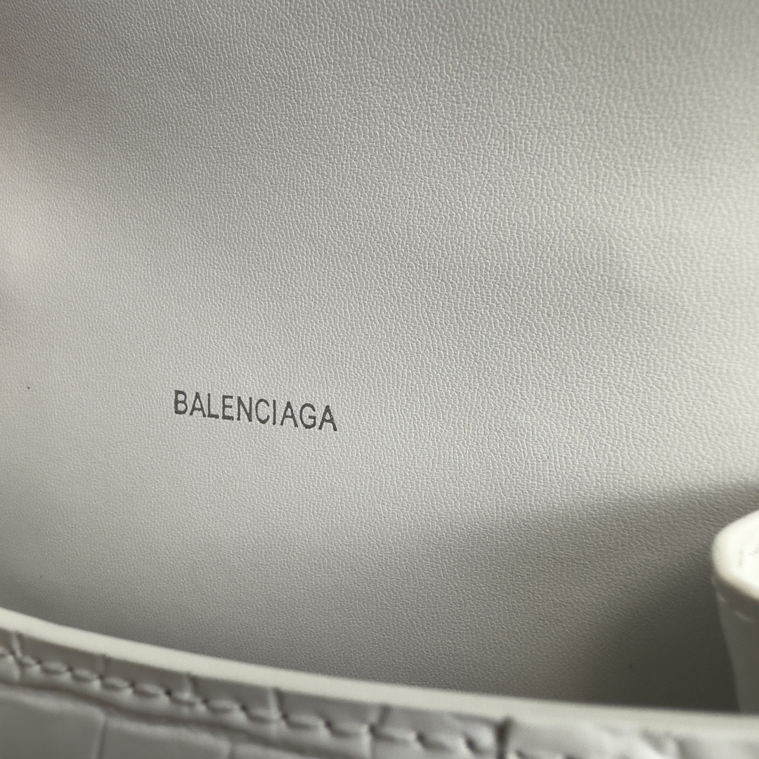 Ba1en*iaga WOMEN