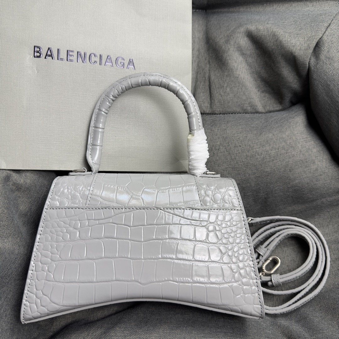 Ba1en*iaga WOMEN