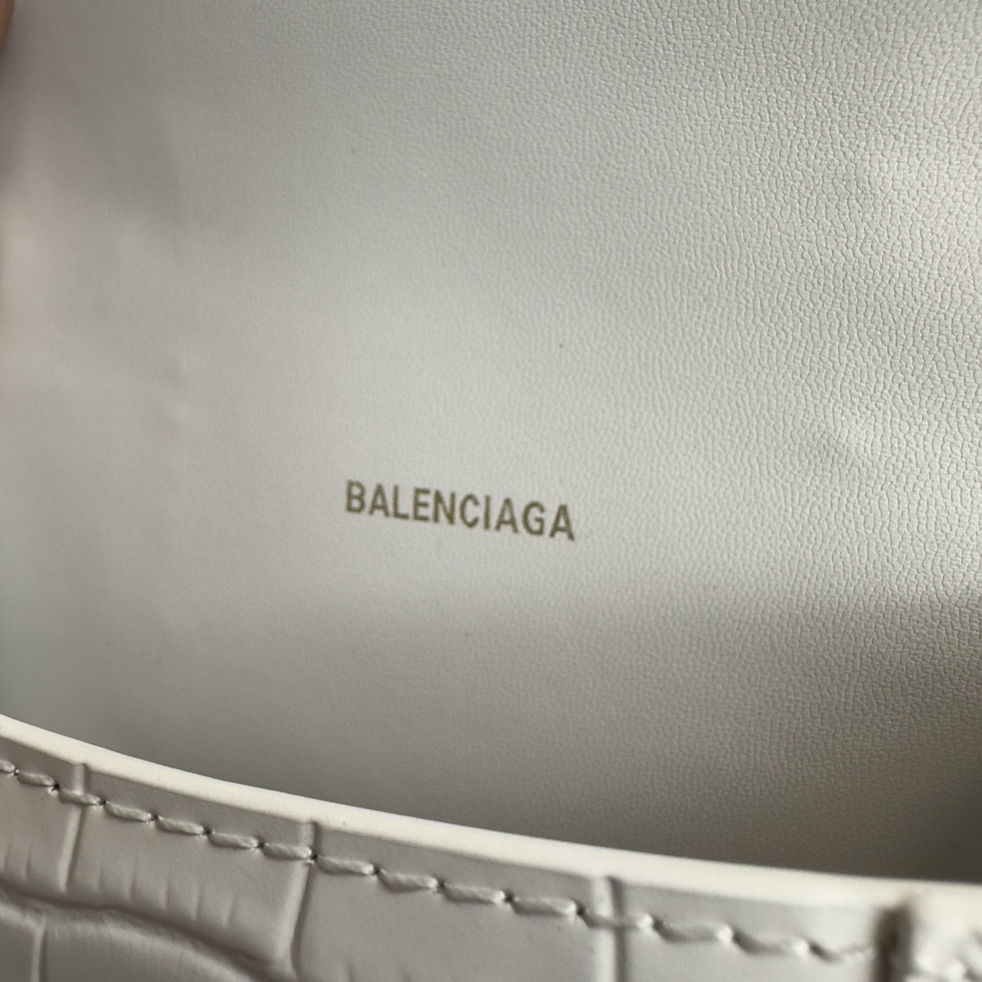 Ba1en*iaga WOMEN