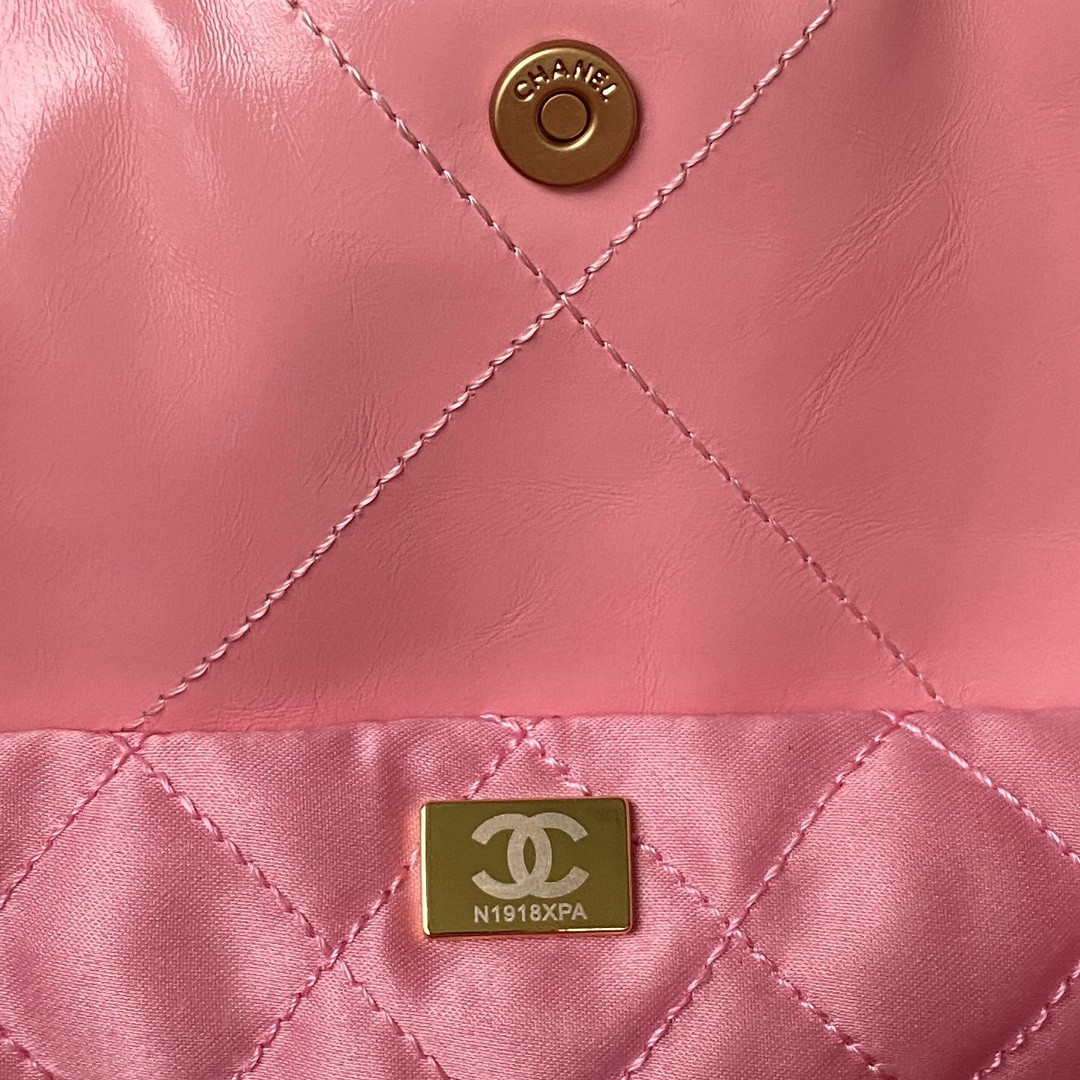 Ch**el 22 HANDBAG Shiny Calfskin PINK 30×45×8cm