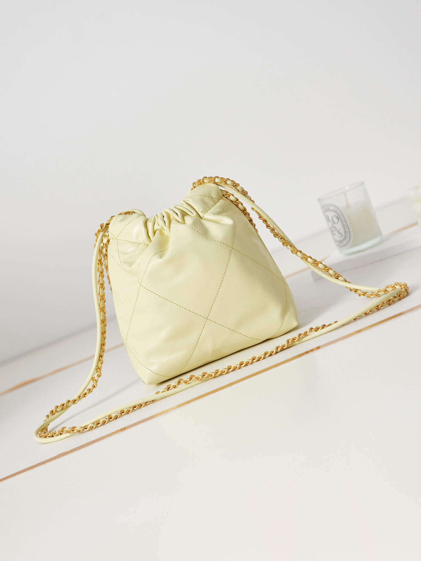 Ch**el 22 MINI HANDBAG Shiny Calfskin Yellow 7.8 × 7.4 × 2.3 in