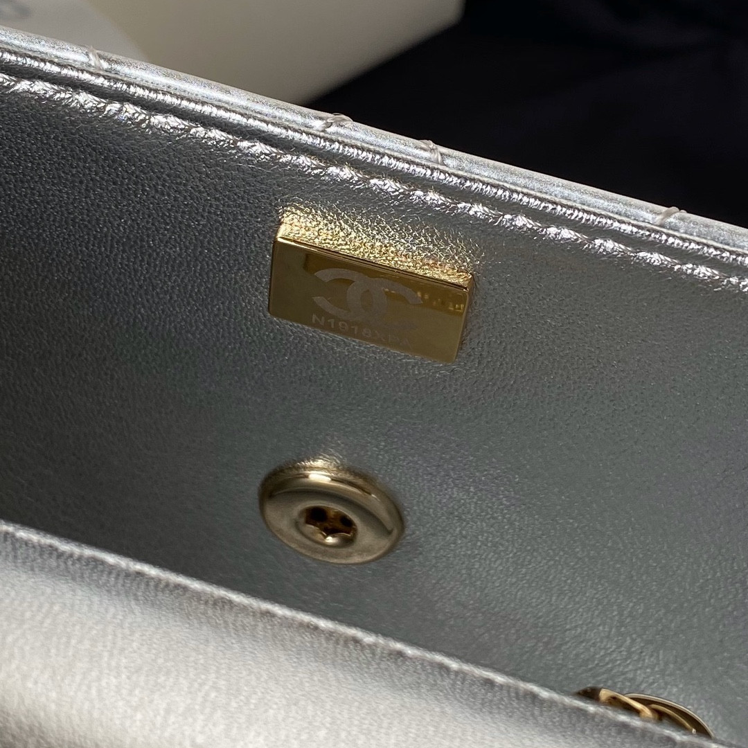 Ch**el FLAP BAG & STAR COIN PURSE SILVER 12.5×19×5cm