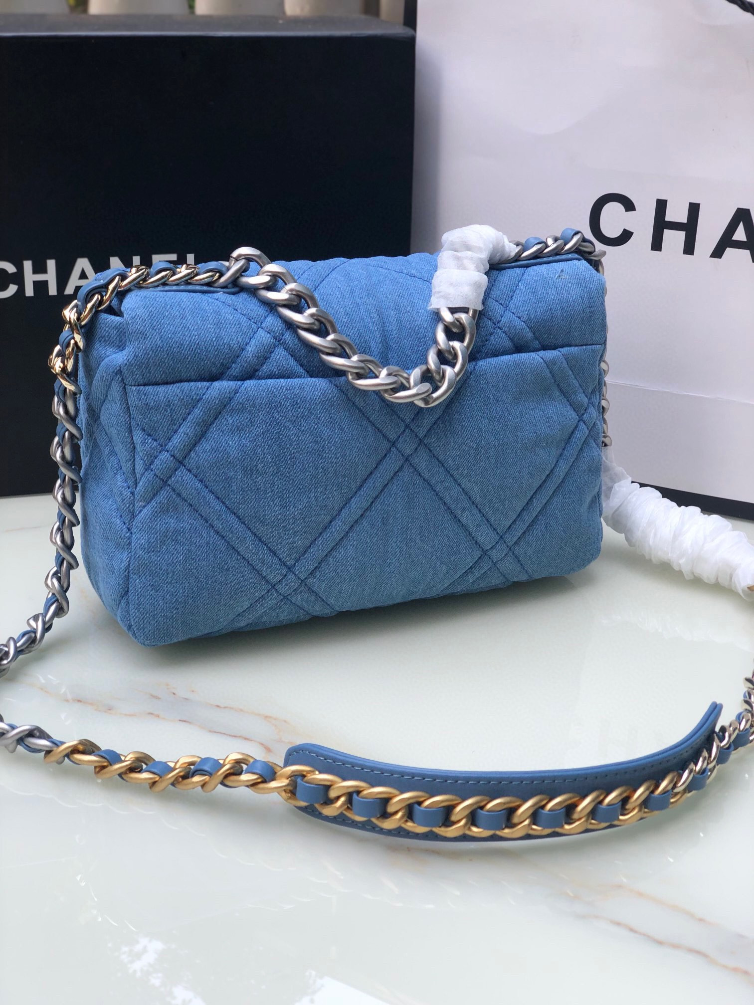 Ch**el 19 HANDBAG, Gold-Tone, Silver-Tone & Ruthenium-Finish Metal Blue 6.2 × 10.1 × 3.5 in