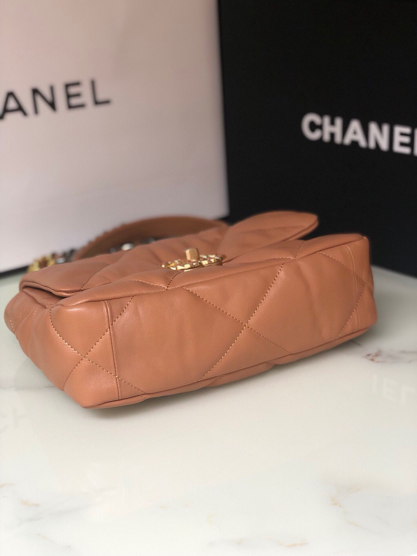 Ch**el 19 HANDBAG Shiny Leather, Gold-Tone, Silver-Tone & Ruthenium-Finish Metal Caramel 6.2 × 10.1 × 3.5 in