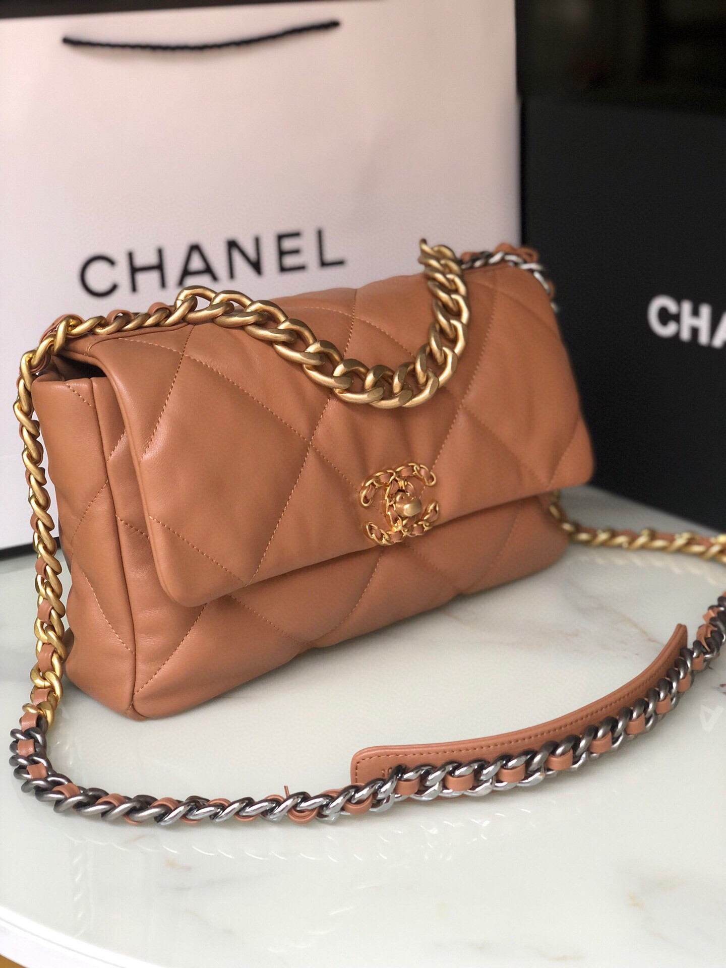 Ch**el 19 LARGE HANDBAG Shiny Leather, Gold-Tone, Silver-Tone & Ruthenium-Finish Metal Caramel 7.8 × 11.7 × 3.9 in