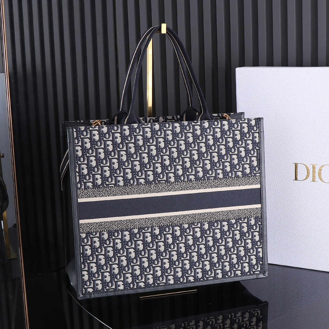 Large D10r BOOK TOTE Blue D10r Oblique Embroidery and Calfskin 16.5 x 14 x 7.5 inches