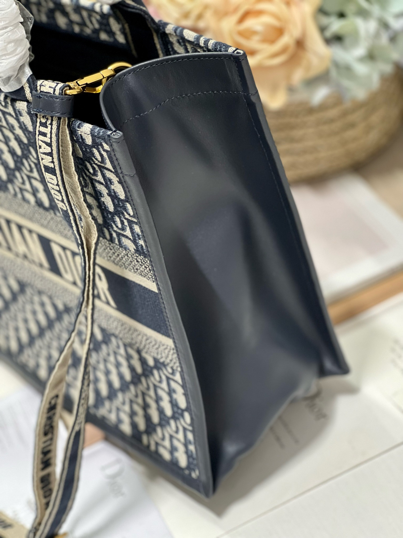 Medium D10r Book Tote Ecru and Blue D10r Oblique Embroidery 14 x 11 x 6.5 inches