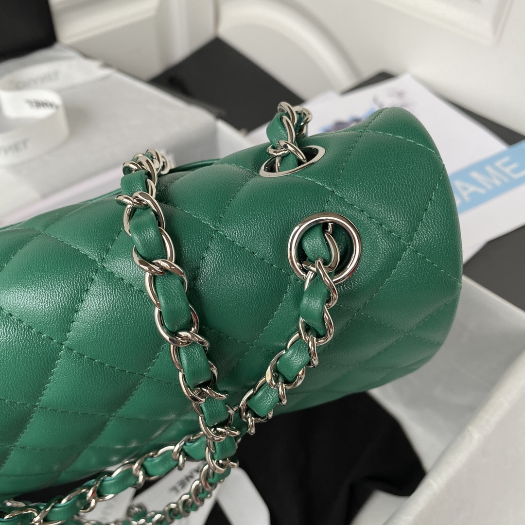 Ch**el CLASSIC HANDBAG GRAINED SHINY CALFSKIN & SILVER-TONE METAL GREEN 6 × 9.9 × 2.5 in