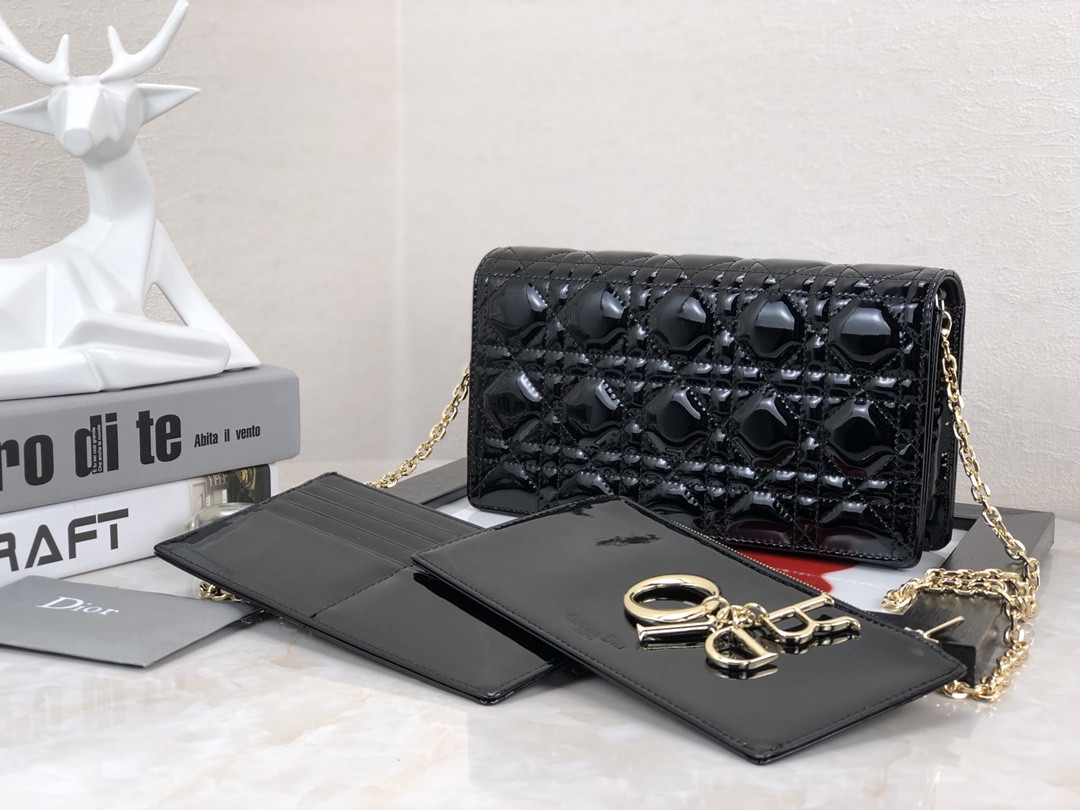 Lady D10r Pouch Black Patent Cannage Calfskin 8.5 x 4.5 x 1 inches