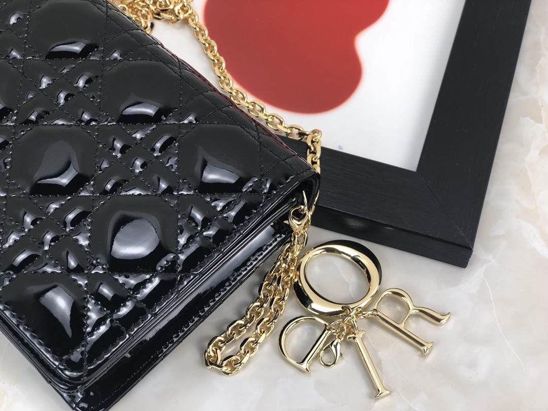 Lady D10r Pouch Black Patent Cannage Calfskin 8.5 x 4.5 x 1 inches