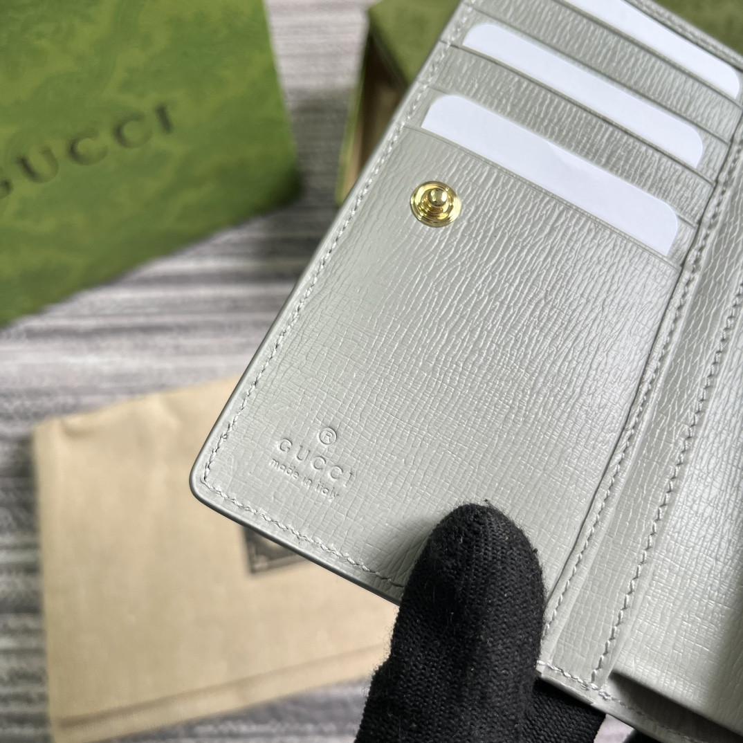 Gvc*1 Script Zip-Around Wallet gray 14 x 18.5 x 3cm