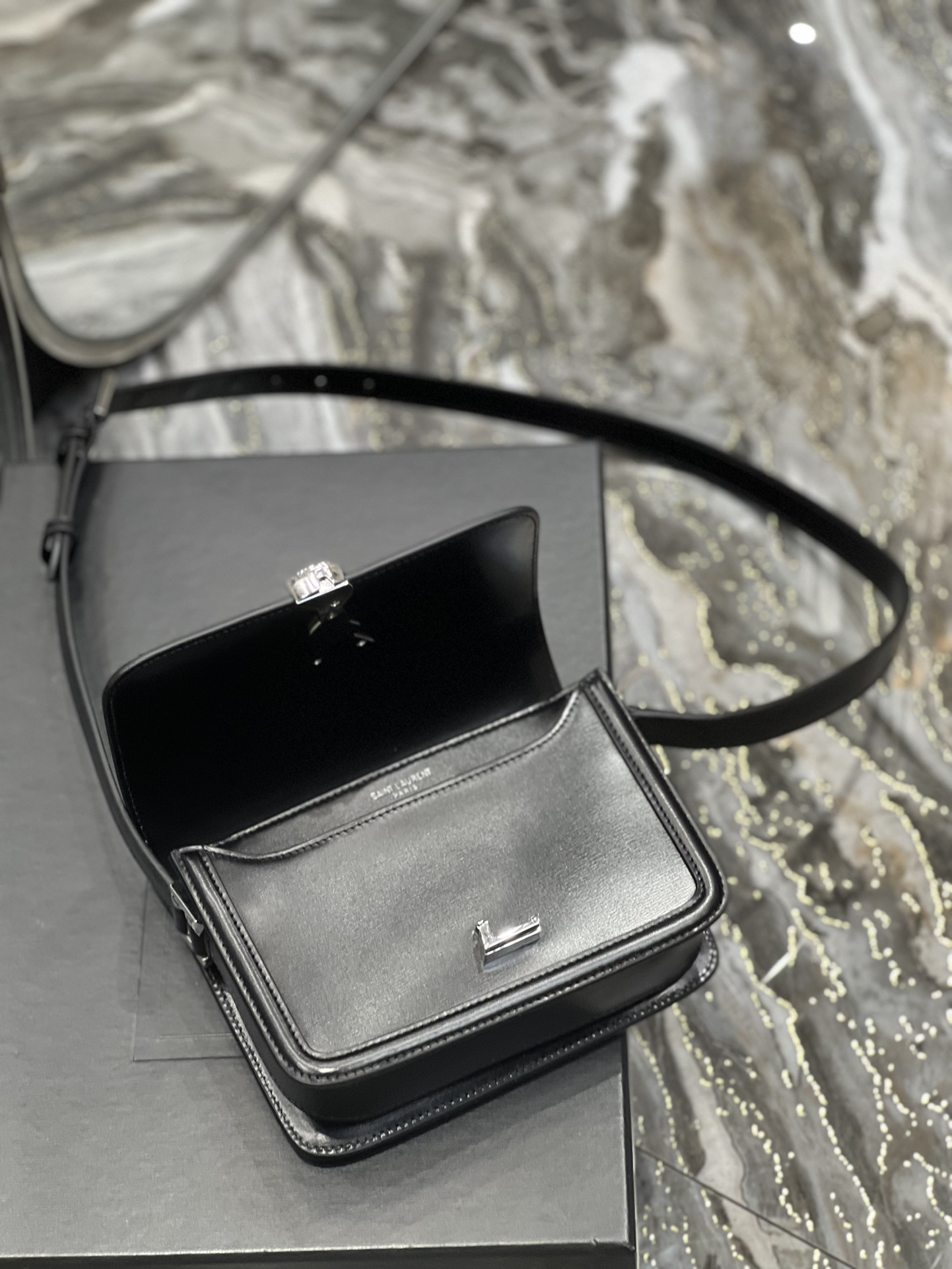 Y51 SOLFERINO SMALL IN GLAZED LEATHER 7.4 X 5.1 X 1.9 INCHES