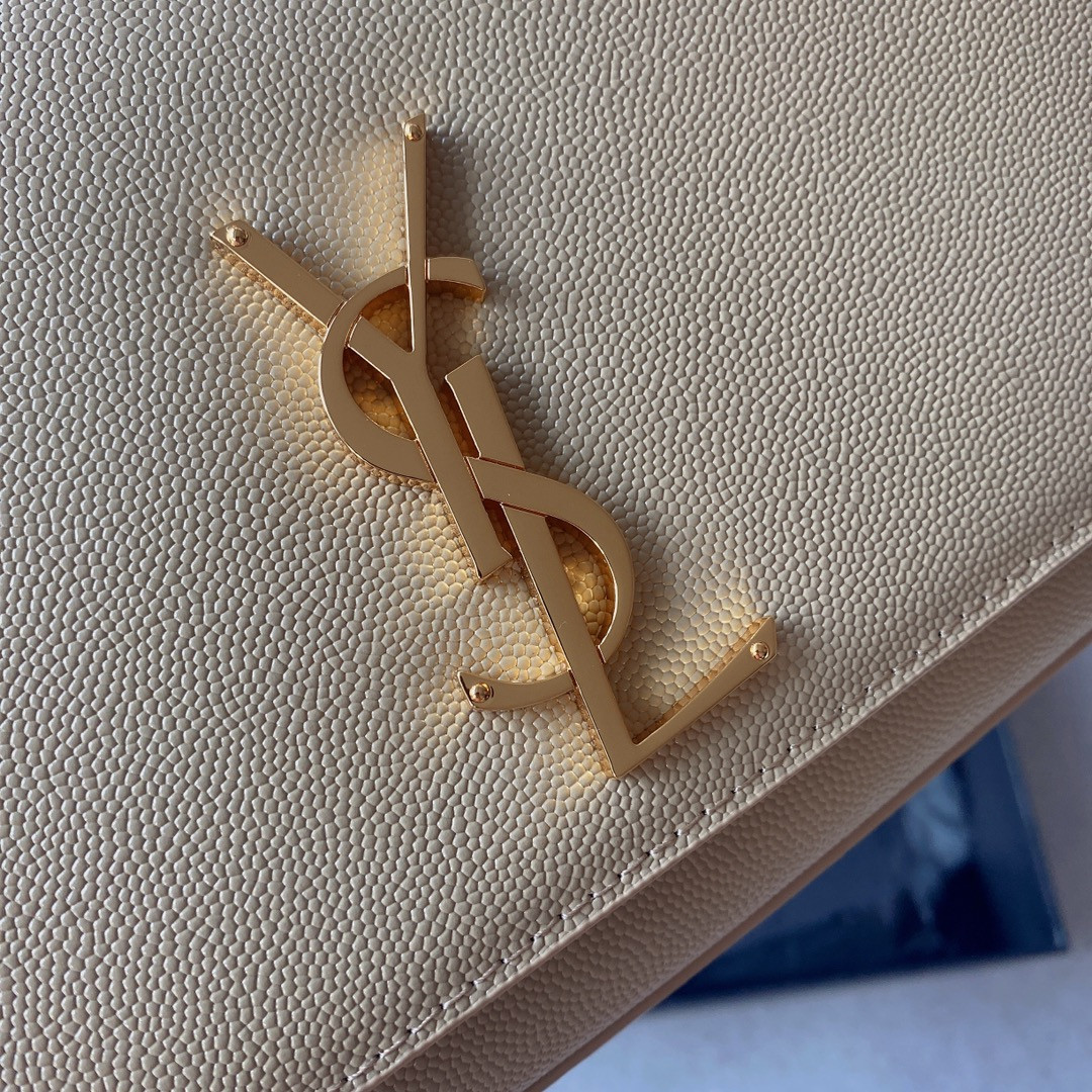 Y51 KATE MEDIUM IN GRAIN DE POUDRE EMBOSSED LEATHER DARK BEIGE 9.4 X 5.7 X 2.1 INCHES