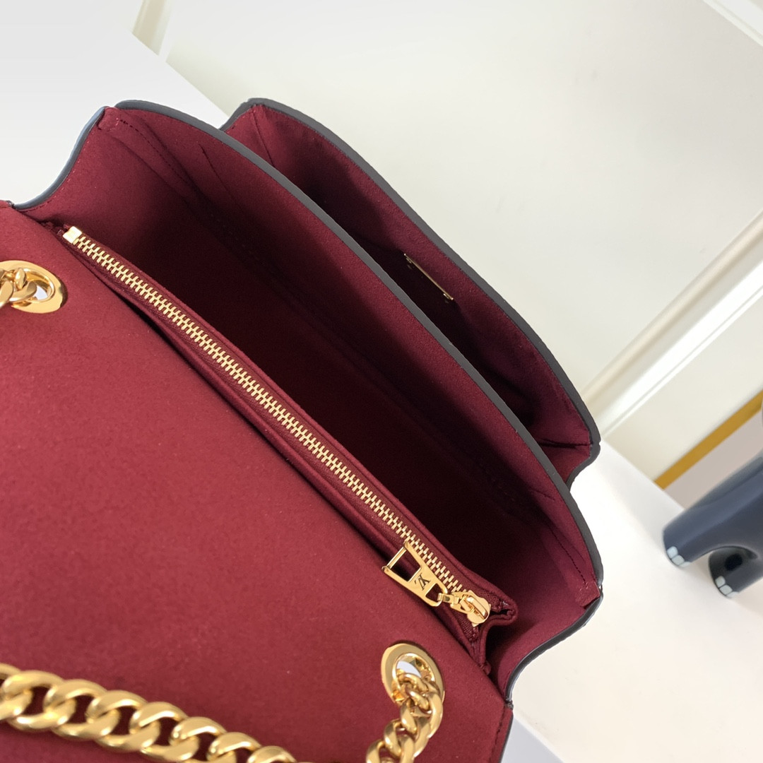 LV Chain Bag M45592 23×17×9cm