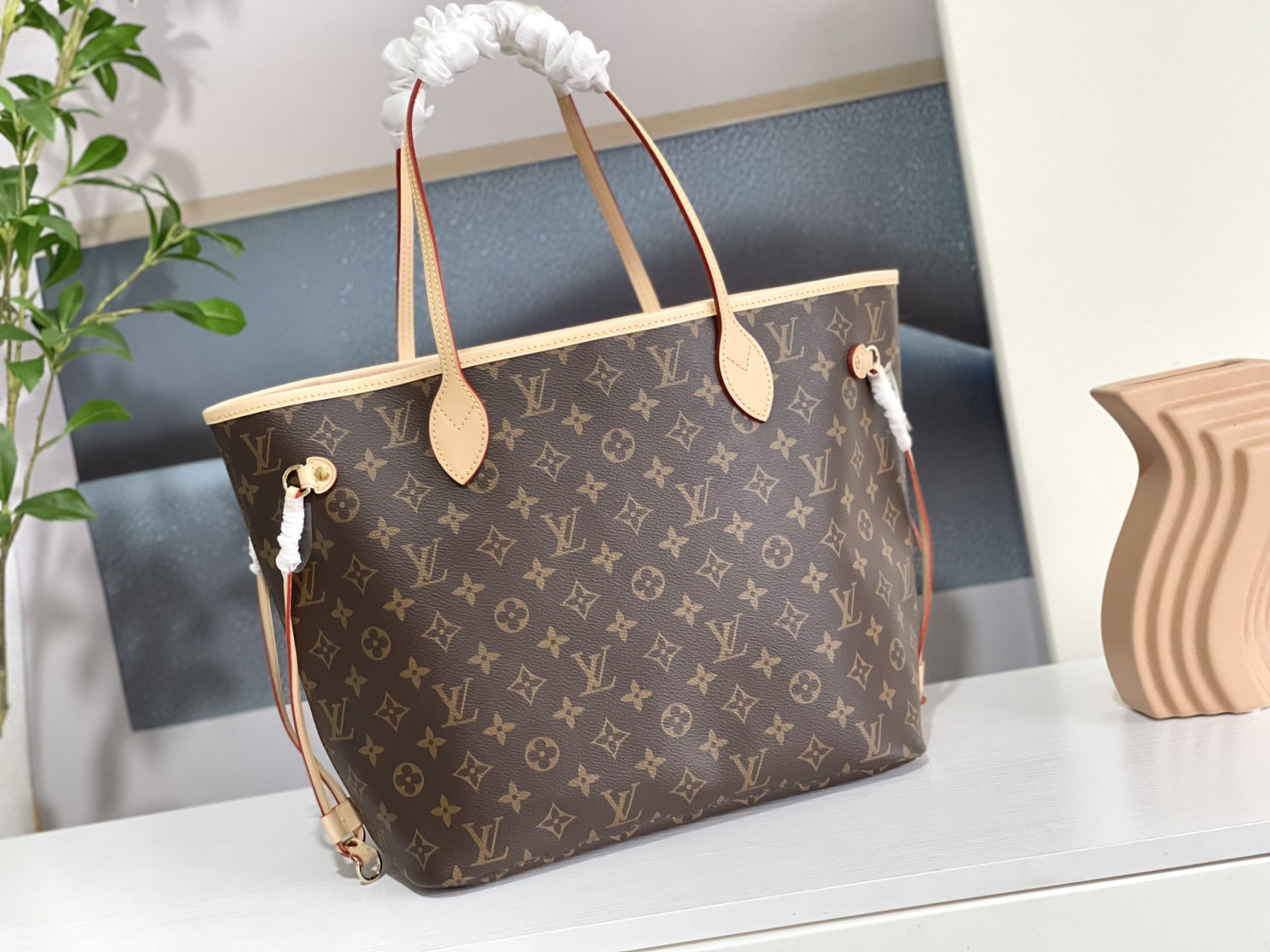 L0vis Vvtt0n M41178 Neverfull MM 12.6 x 11.4 x 6.7 inches Without Box