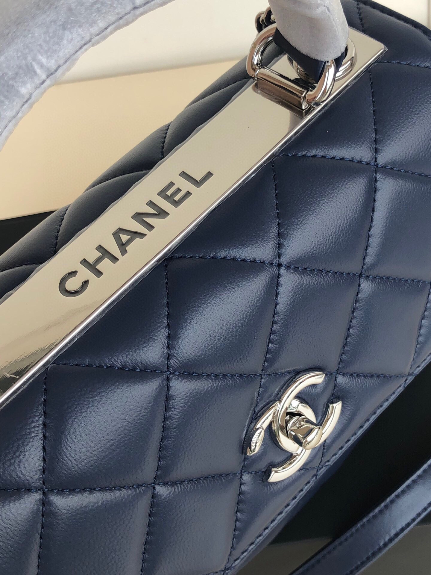 Ch**el FLAP BAG WITH TOP HANDLE 6.6 × 9.8 × 4.7 in