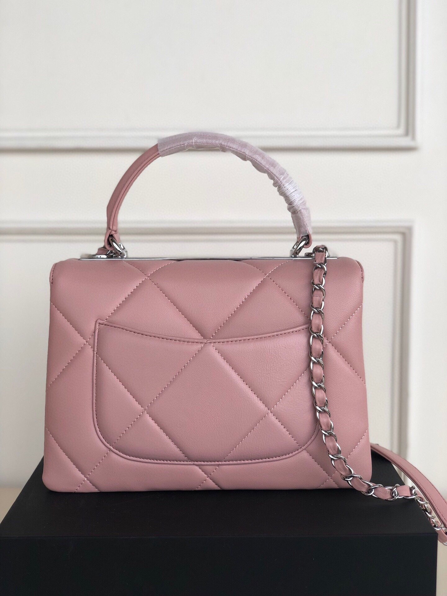 Ch**el FLAP BAG WITH TOP HANDLE 6.6 × 9.8 × 4.7 in