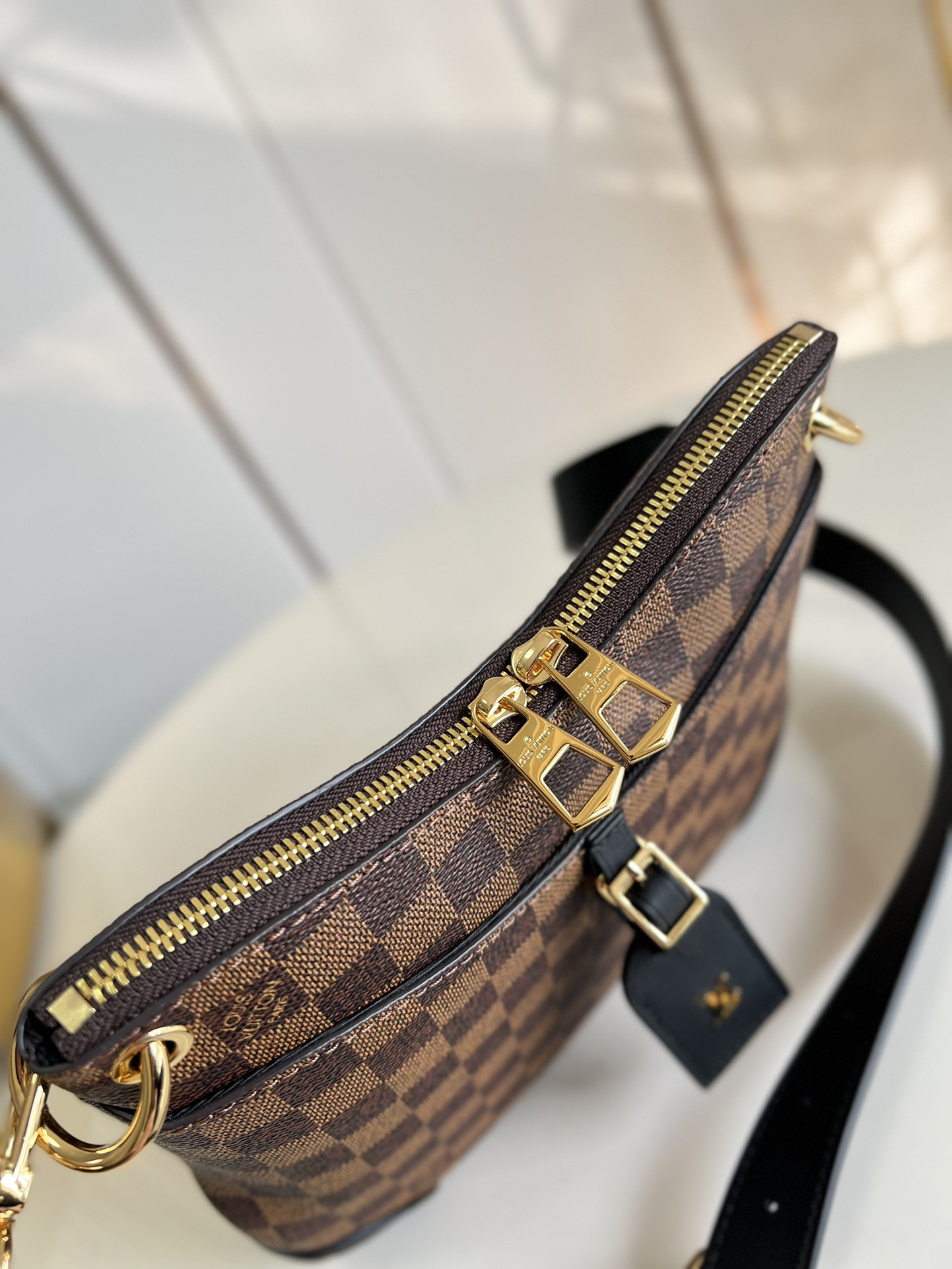 LV Odéon MM M50063 24x22x8cm