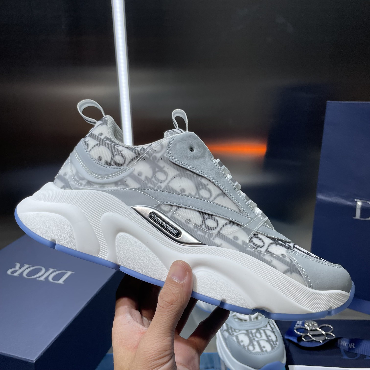 UA D10r B22 gray Sneaker