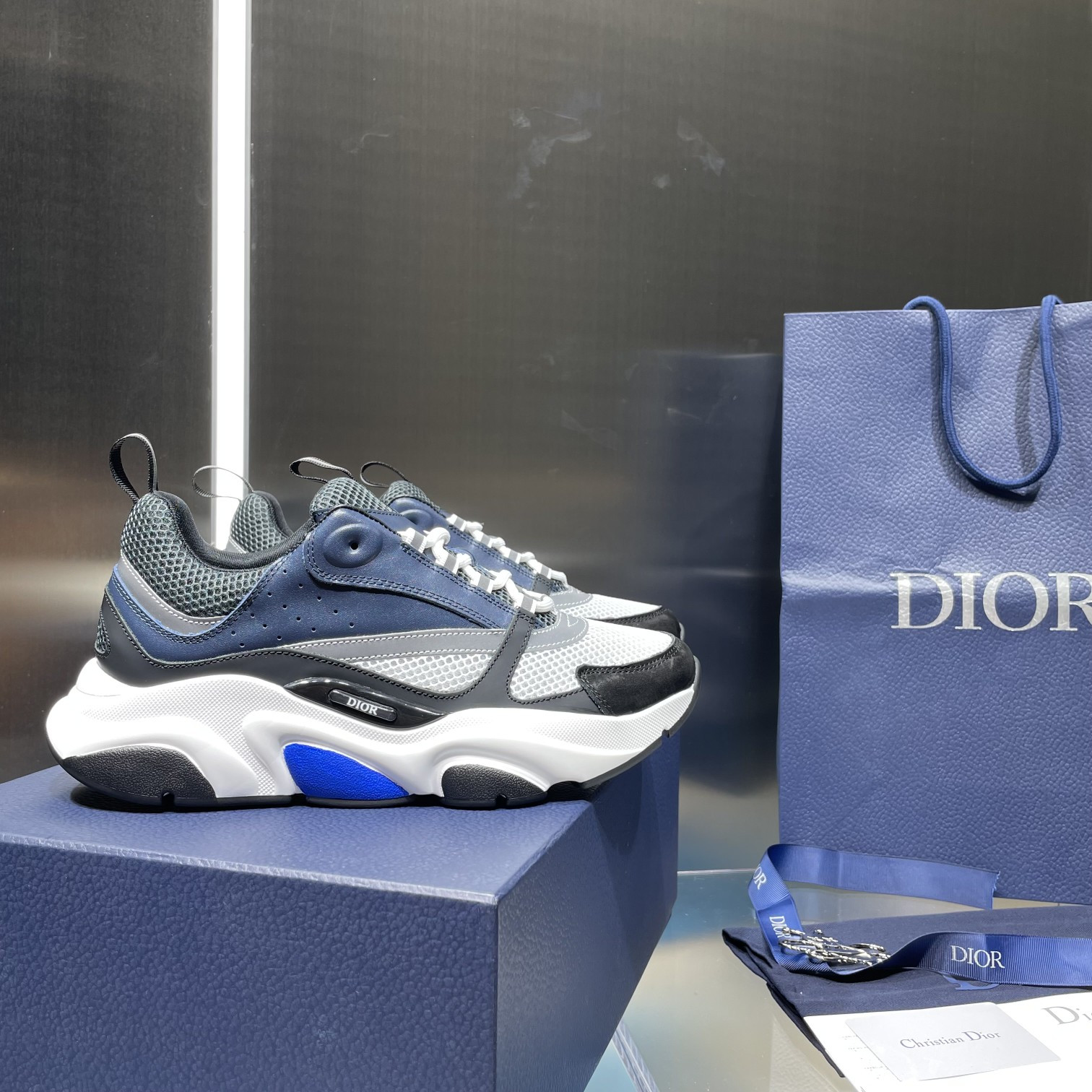 UA D10r B22 Sneaker