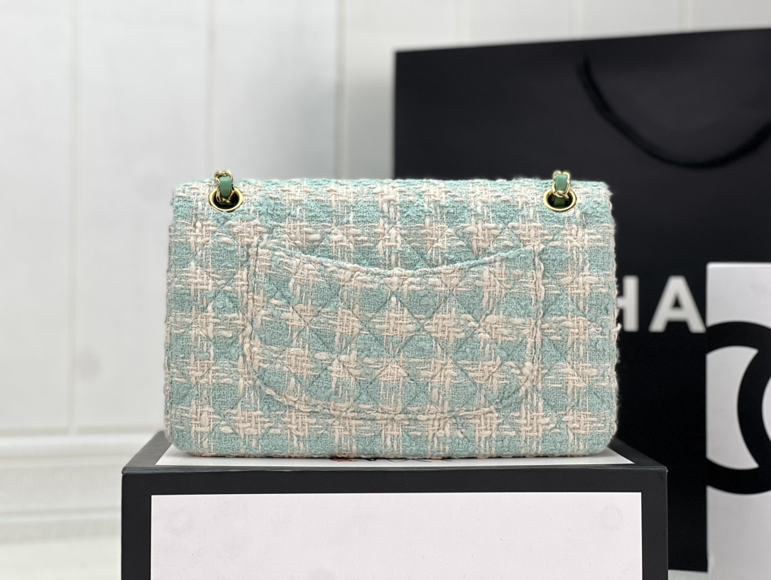 CHANEL CLASSIC 11.12 HANDBAG Tweed & Gold-Tone Metal 6 × 9.9 × 2.5 in
