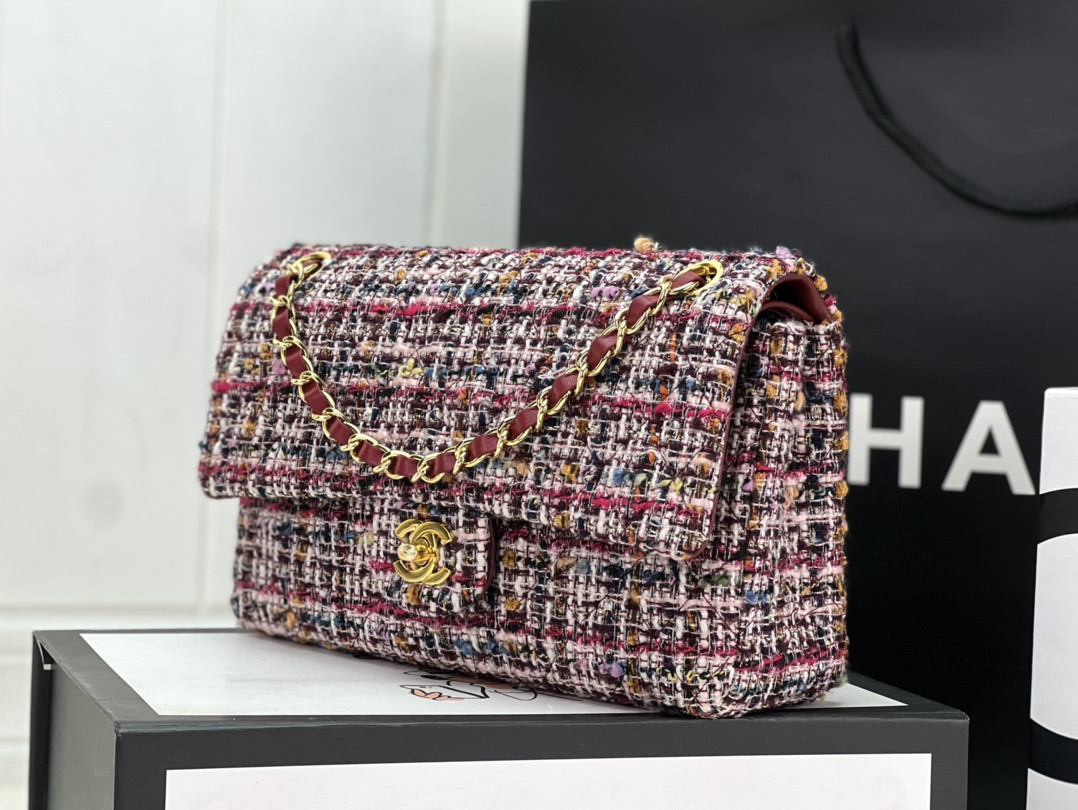 CHANEL CLASSIC 11.12 HANDBAG Tweed & Gold-Tone Metal 6 × 9.9 × 2.5 in
