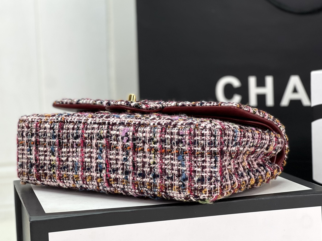 CHANEL CLASSIC 11.12 HANDBAG Tweed & Gold-Tone Metal 6 × 9.9 × 2.5 in