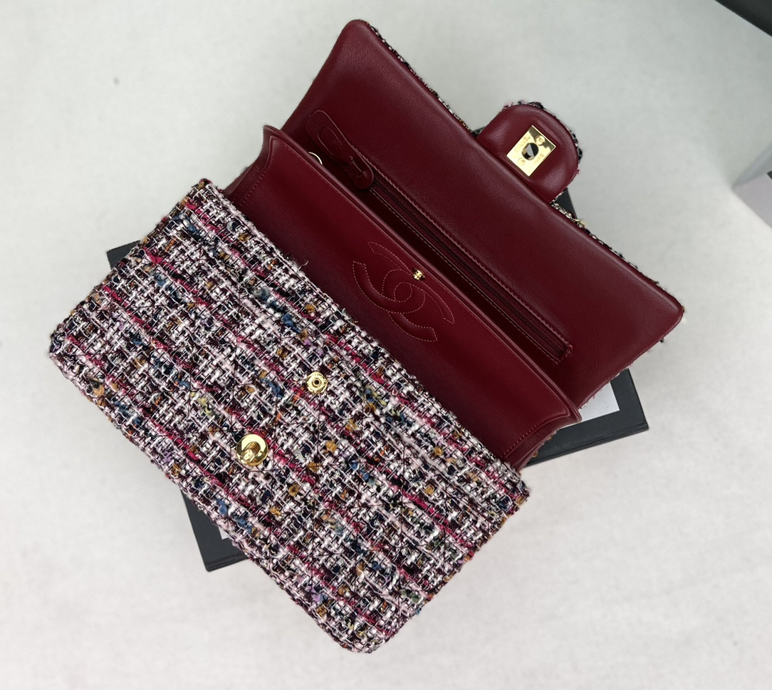 CHANEL CLASSIC 11.12 HANDBAG Tweed & Gold-Tone Metal 6 × 9.9 × 2.5 in