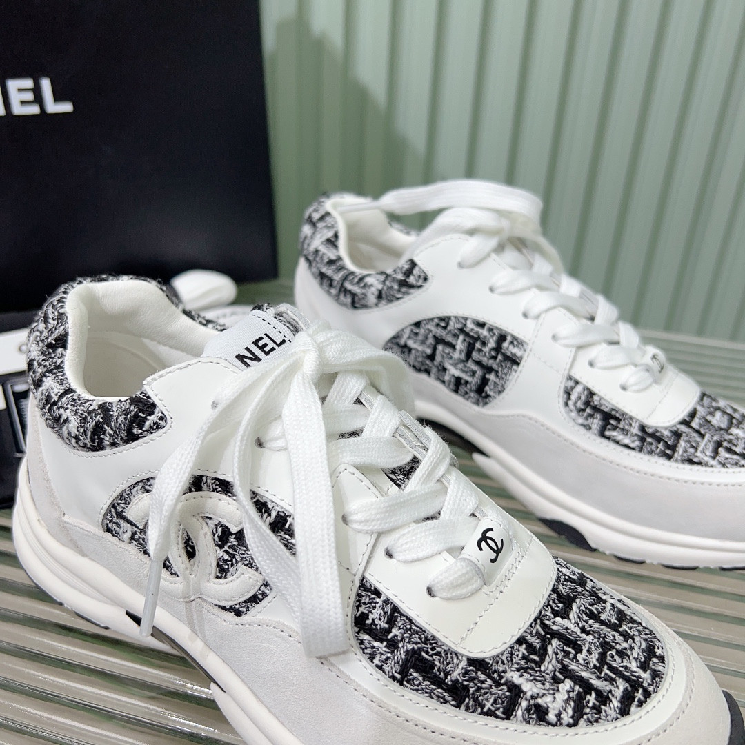 UA Ch**el SNEAKERS Tweed