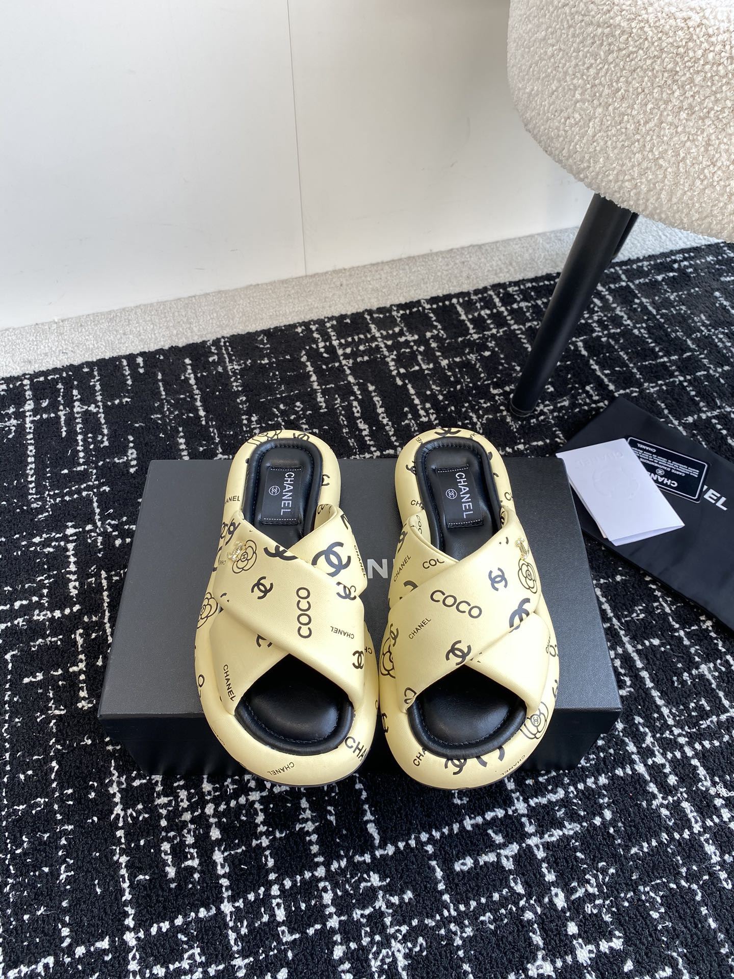 UA Ch**el SLIPPERS