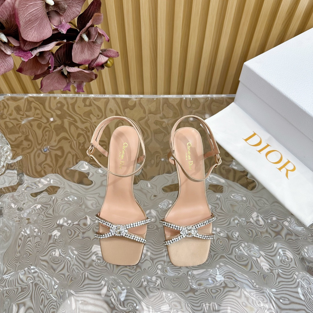 UA D10r Slingback Pump