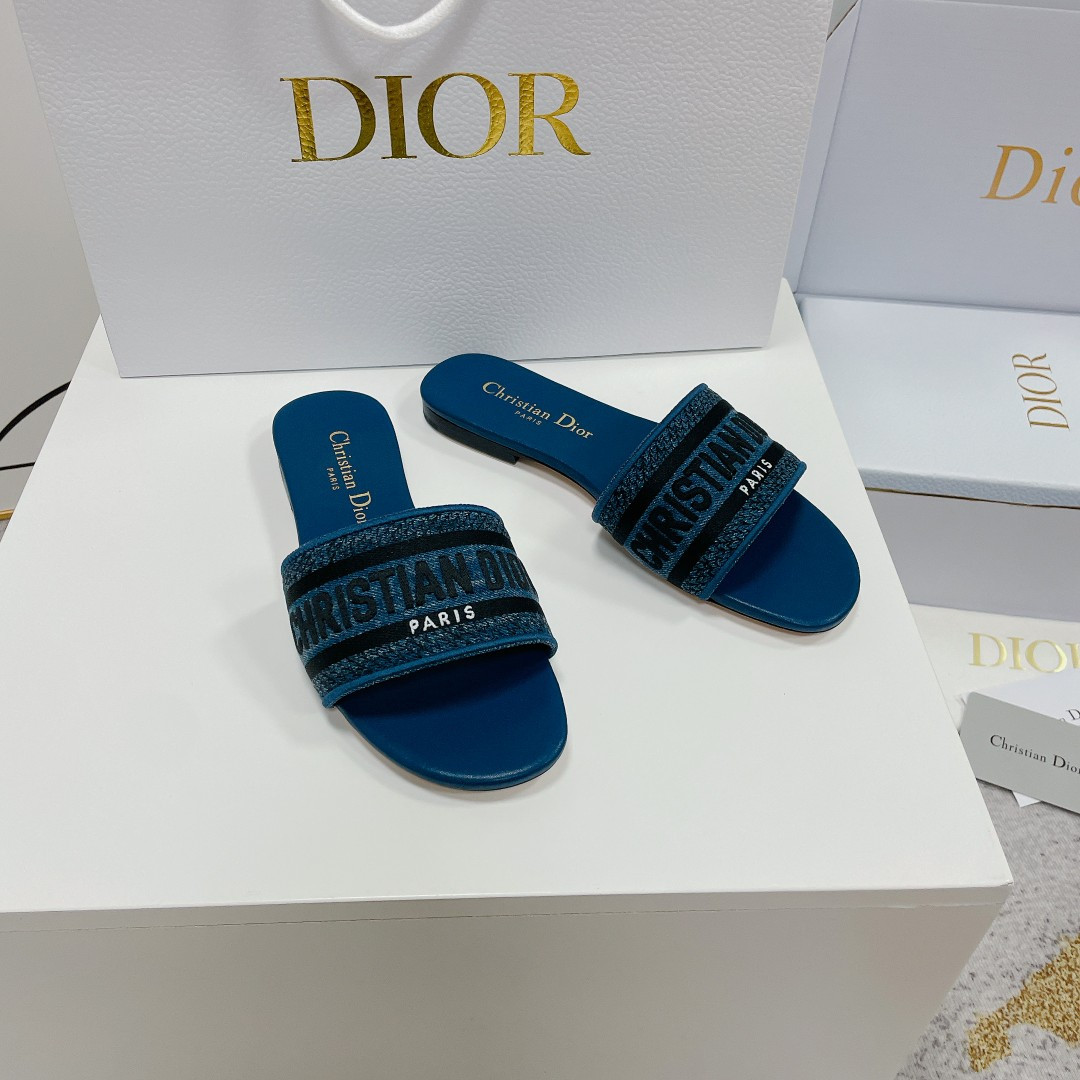 UA D10r Dway Slide