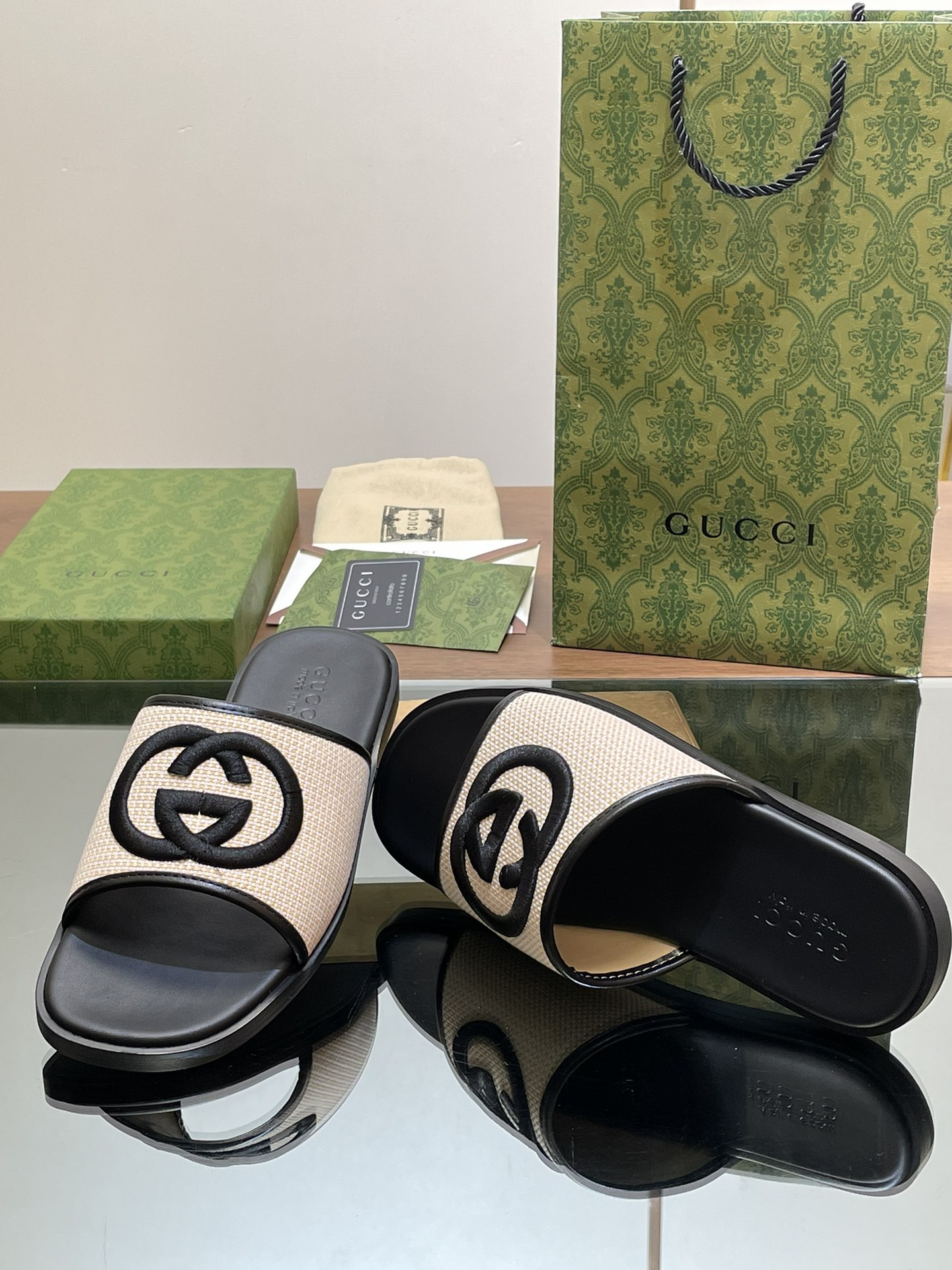UA Gvc*1 INTERLOCKING G SLIDE SANDAL