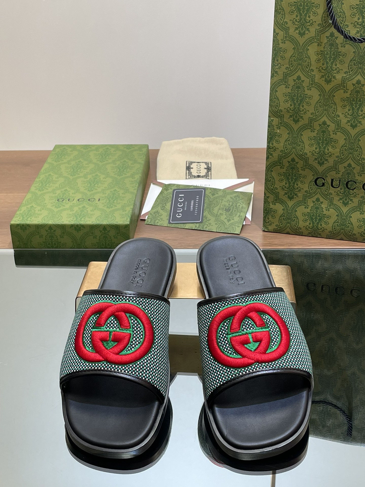 UA Gvc*1 INTERLOCKING G SLIDE SANDAL