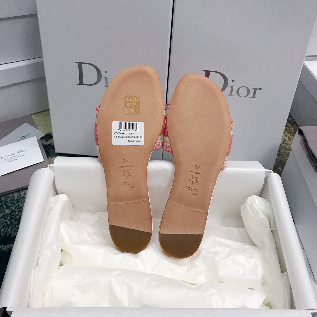UA D10r Dway Slide