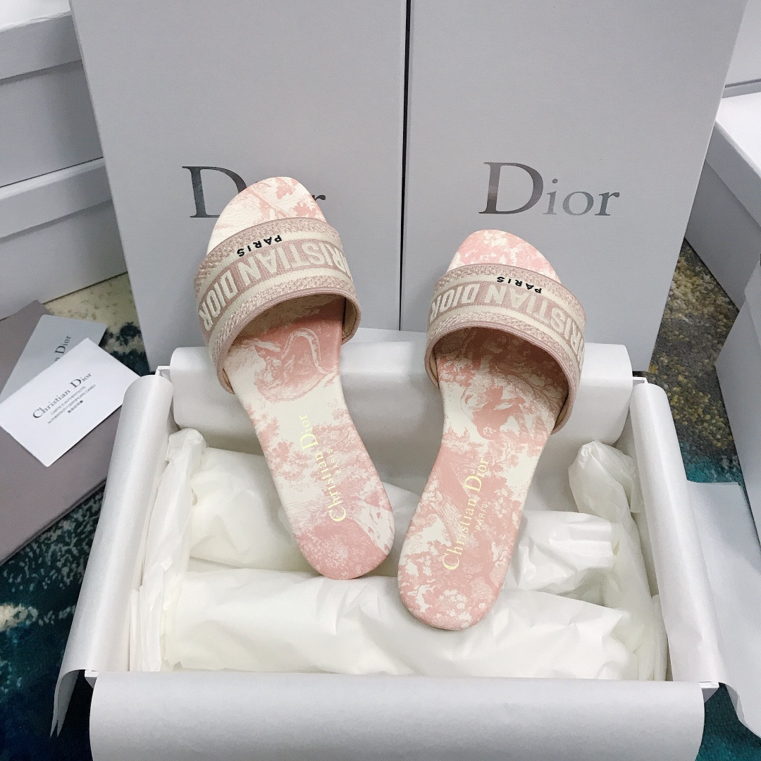 UA D10r Dway Slide