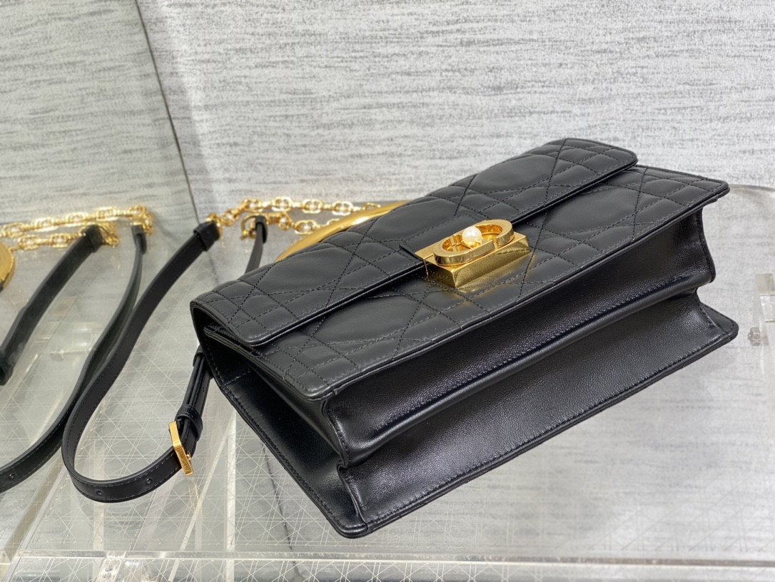 D10r Medium D10r Ange Bag Black Macrocannage Calfskin 26 x 17 x 9 cm