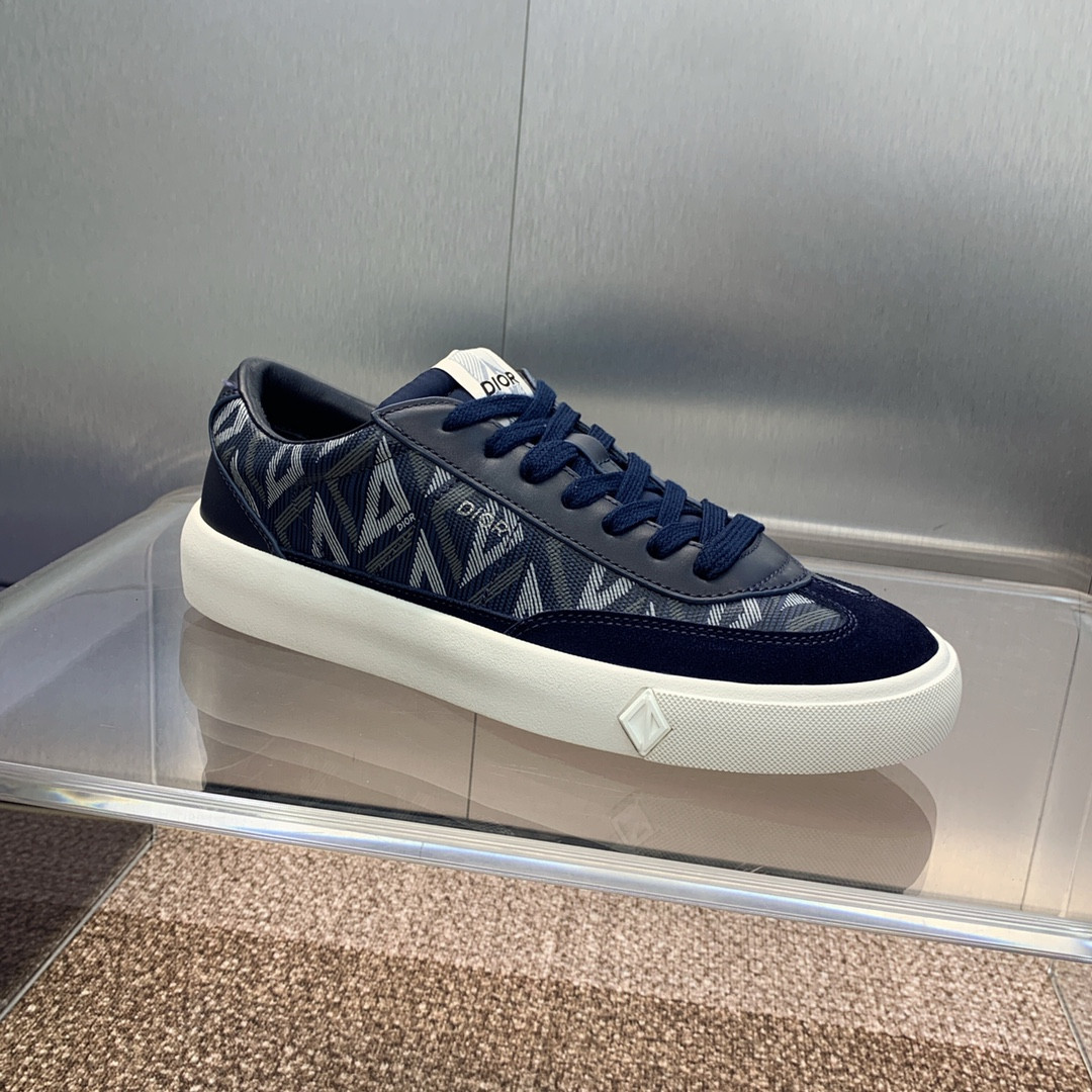 UA D10r B101 Sneaker