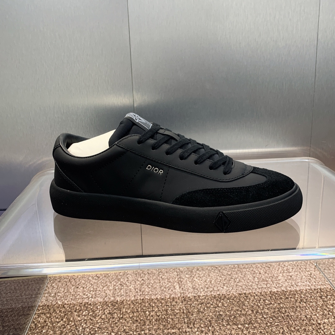 UA D10r B101 Sneaker