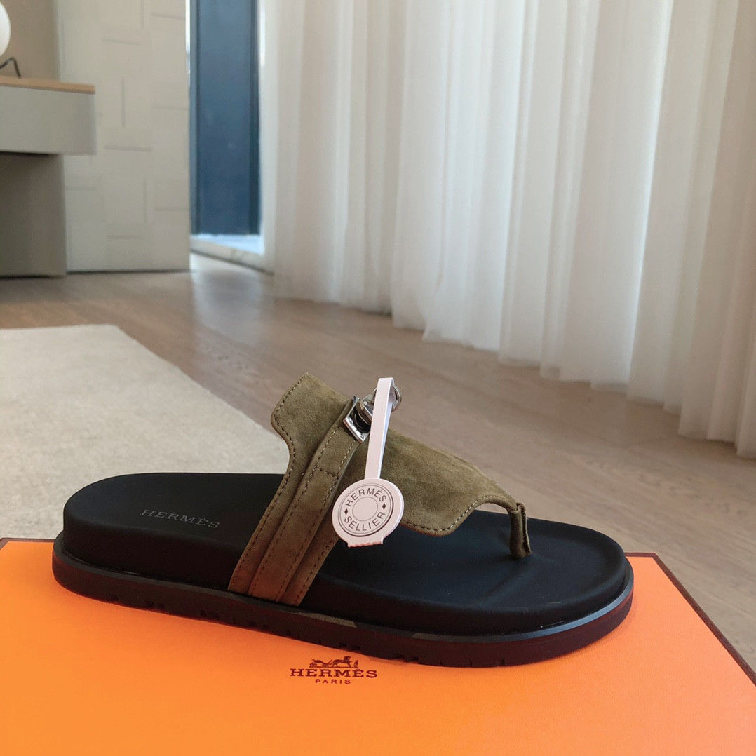UA H**me5 Empire Sandal