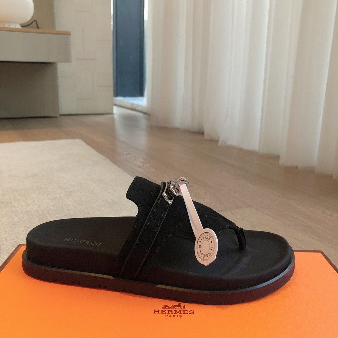 UA H**me5 Empire Sandal
