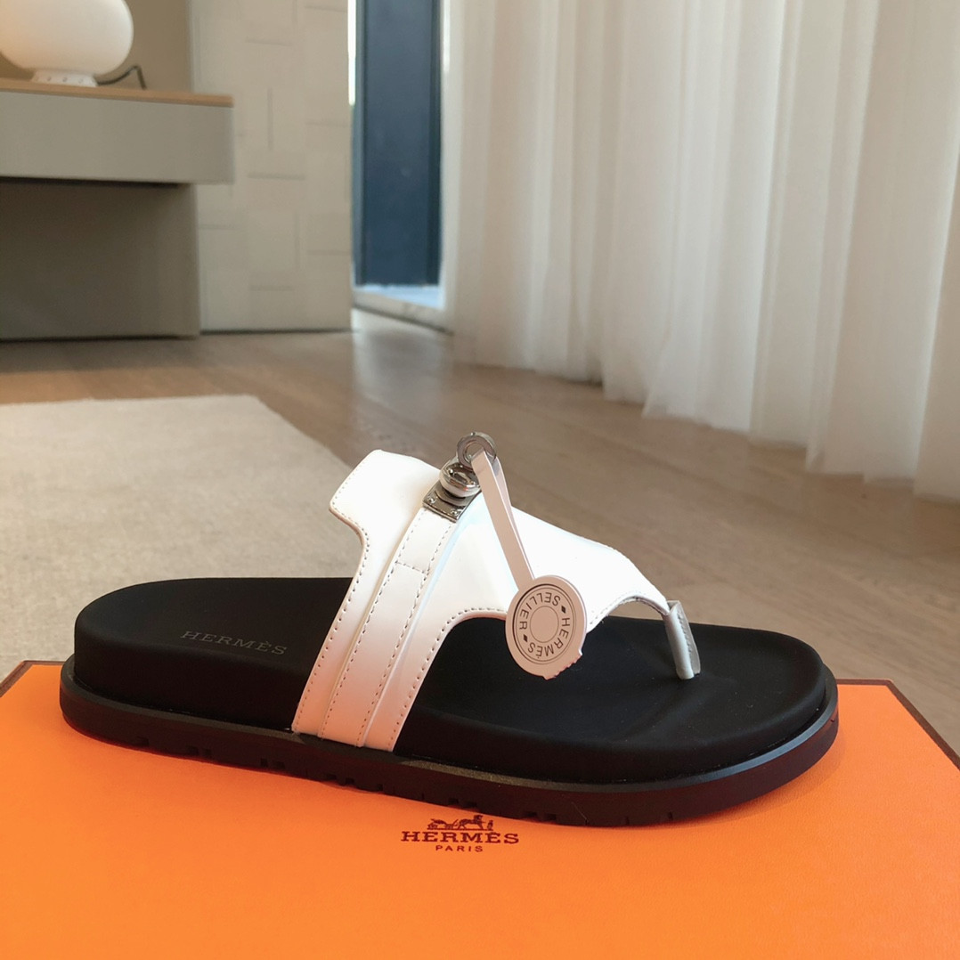 UA H**me5 Empire Sandal